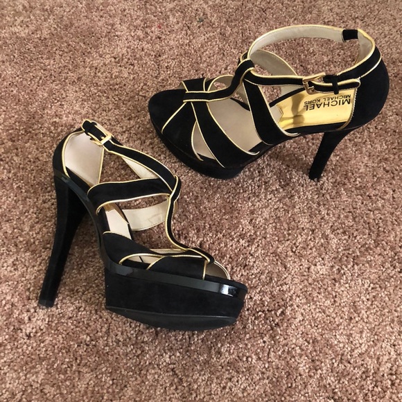 Michael Michael Kors Black & Gold Pumps 9.5 SOLD - Picture 1 of 5